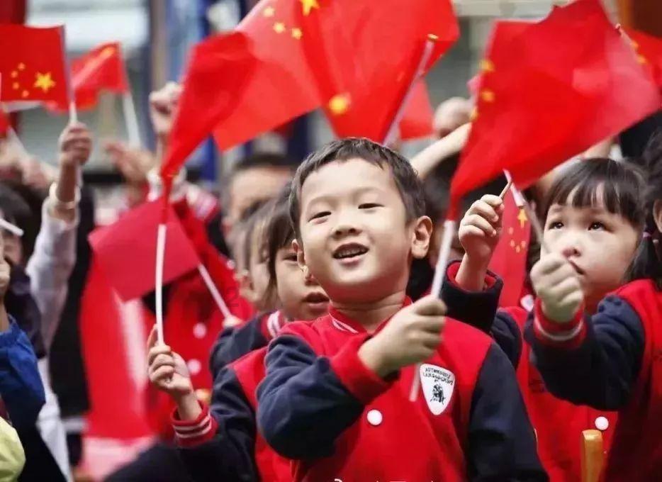 考军校当军官，仍是普通人跨越阶层的好途径，这四大优势要用好